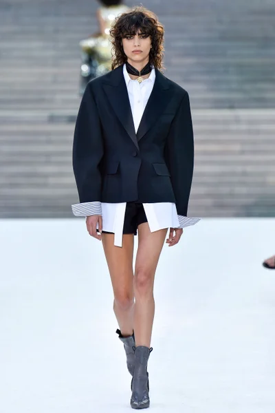 Look 50